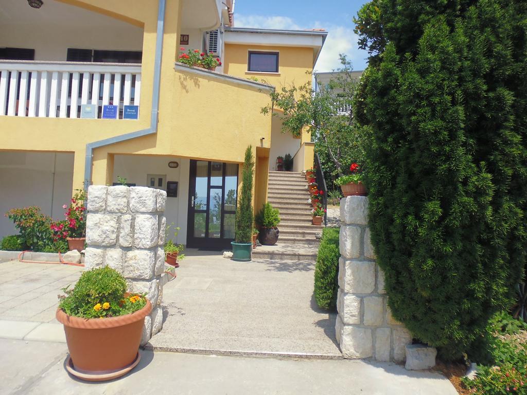 Apartments Jadranka Povile Novi Vinodolski Oda fotoğraf
