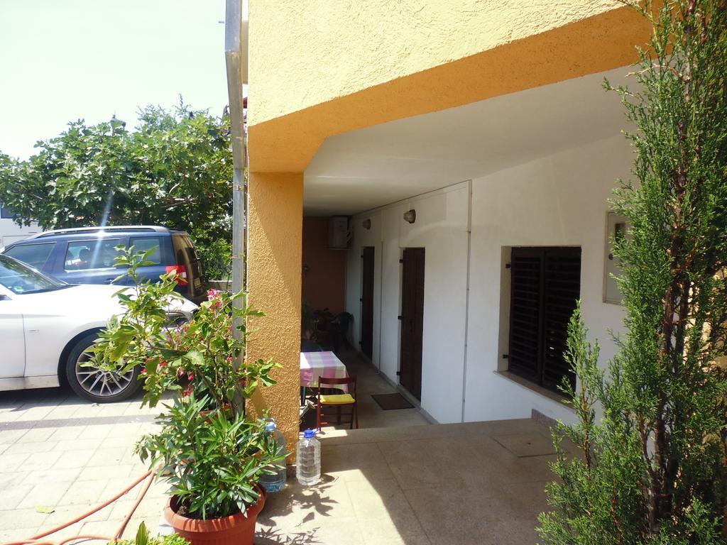 Apartments Jadranka Povile Novi Vinodolski Oda fotoğraf